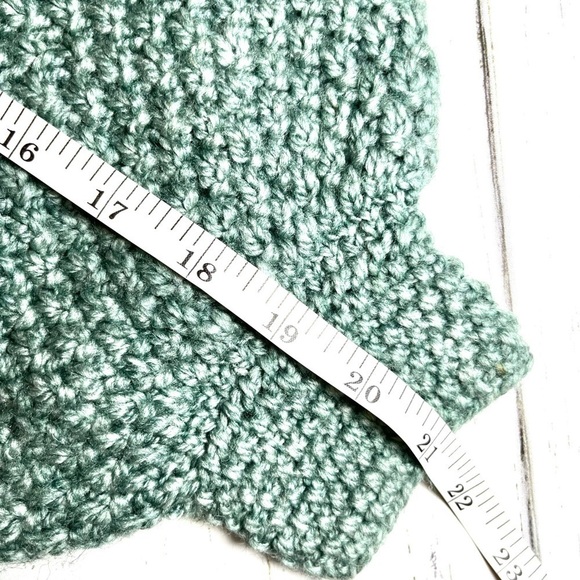 HANDMADE Mint Green Chunky Cozy Cardigan - Picture 7 of 10